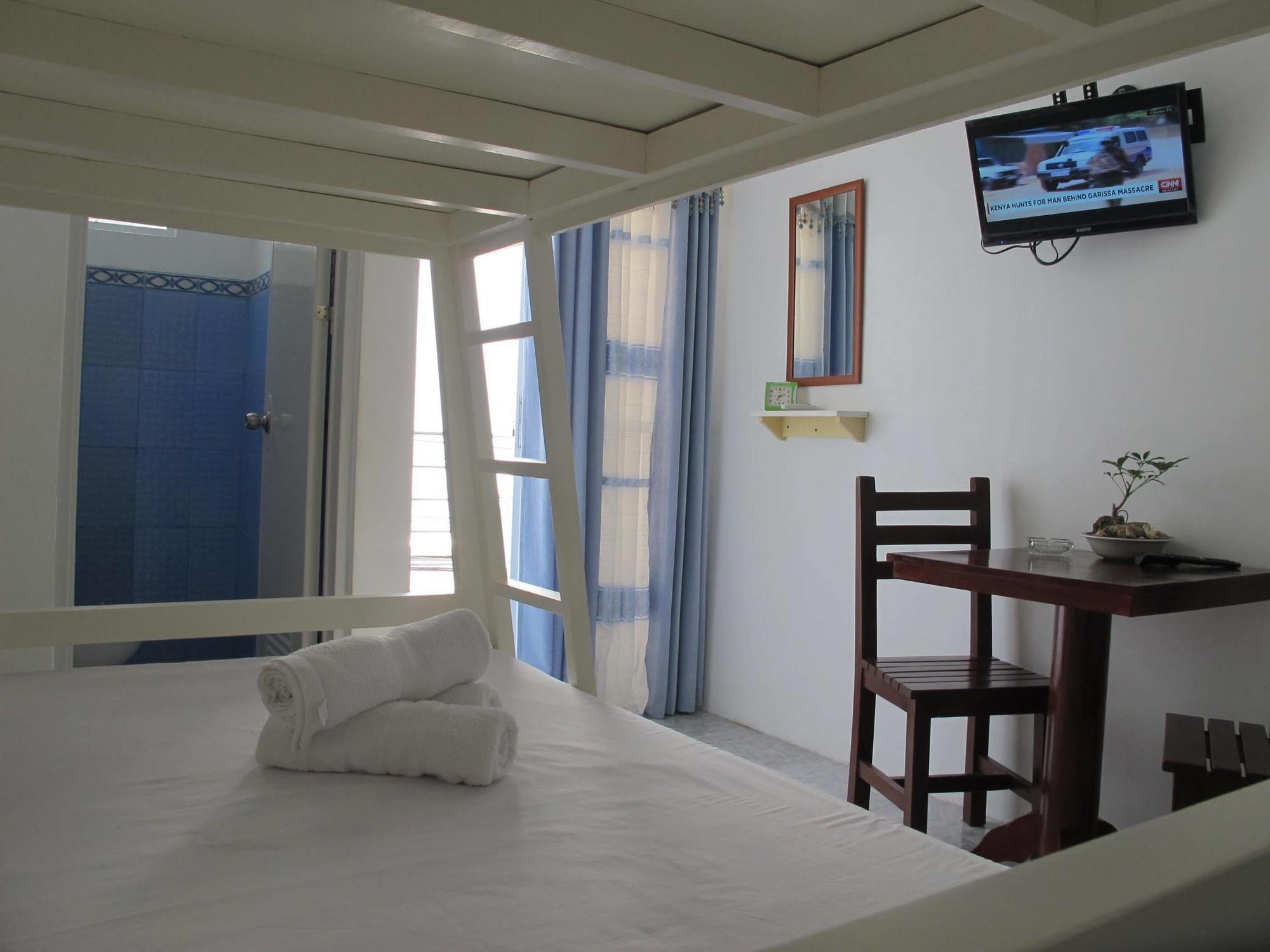 Cool Inn